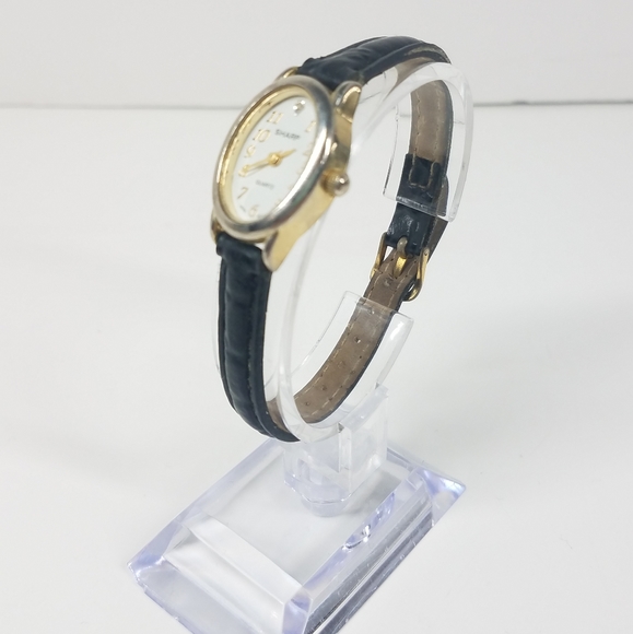 Sharp Quartz Japanese Movement Watch - Picture 4 of 12